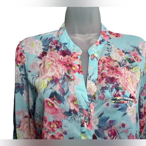 KUT from the Kloth Jasmine Top Blue & Pink Floral Size Medium - Picture 3 of 6